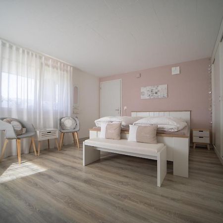 Studio Living... Лангнау Экстерьер фото